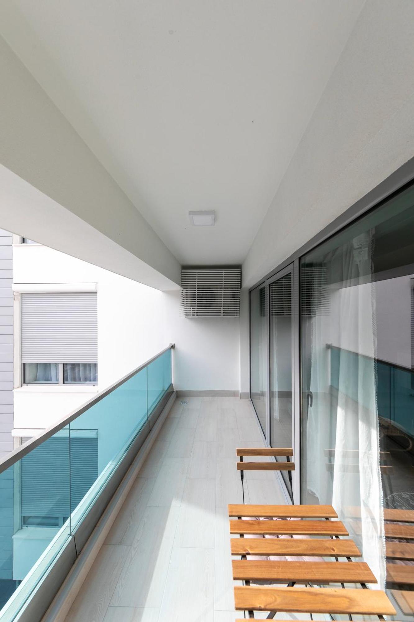 Blue Shadow - Moxa Home - New Building Bukurešť Exteriér fotografie